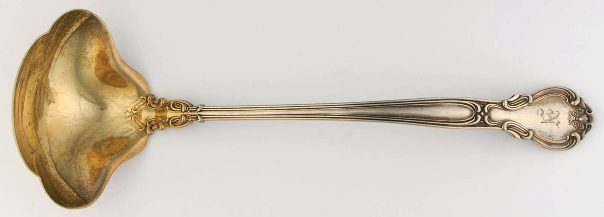 Chantilly (Sterling, 1895, Lion-Anchor-G, No Mono) Oyster Ladle Solid Piece by Gorham Silver-1