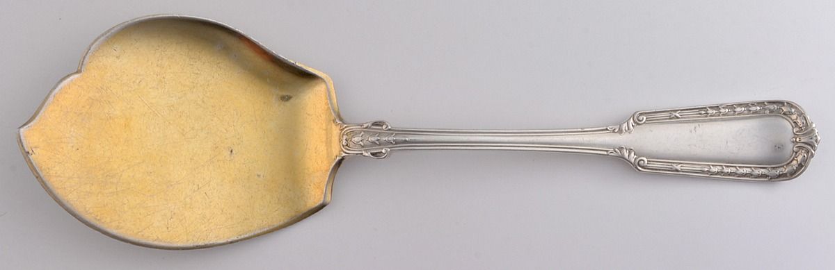 Chesterfield (Sterling, 1908) Large Solid Jelly Server by Gorham Silver-1