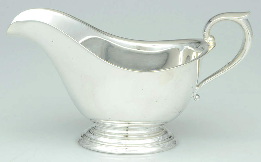 Colonial (Silverplate, Hollowware) Gravy Boat No Underplate by Gorham Silver-1