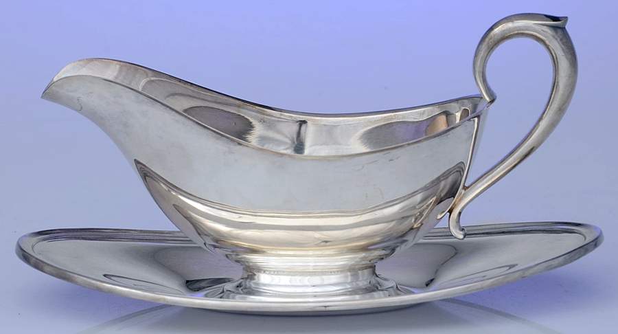 Colonial (Silverplate, Hollowware) Plated Gravy Boat with Attached Underplate by Gorham Silver-1