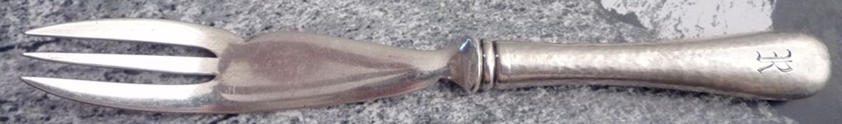 Covington-Hammered (Sterling, 1914) Individual Hollow Handle Melon Fork w/Slvp Tines by Gorham Silver-1