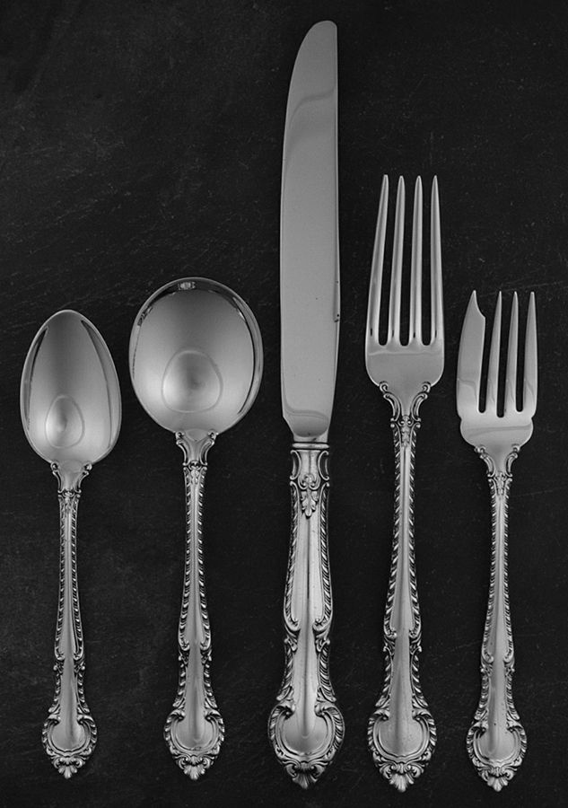 English Gadroon (Sterling, 1939, No Monos) 40  Piece Estate Set by Gorham Silver-1