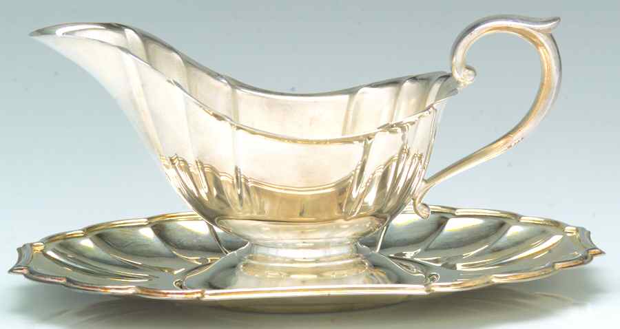 Fluted (Plated, Hollowware, Heritage) Plated Gravy Boat & Underplate by Gorham Silver-1