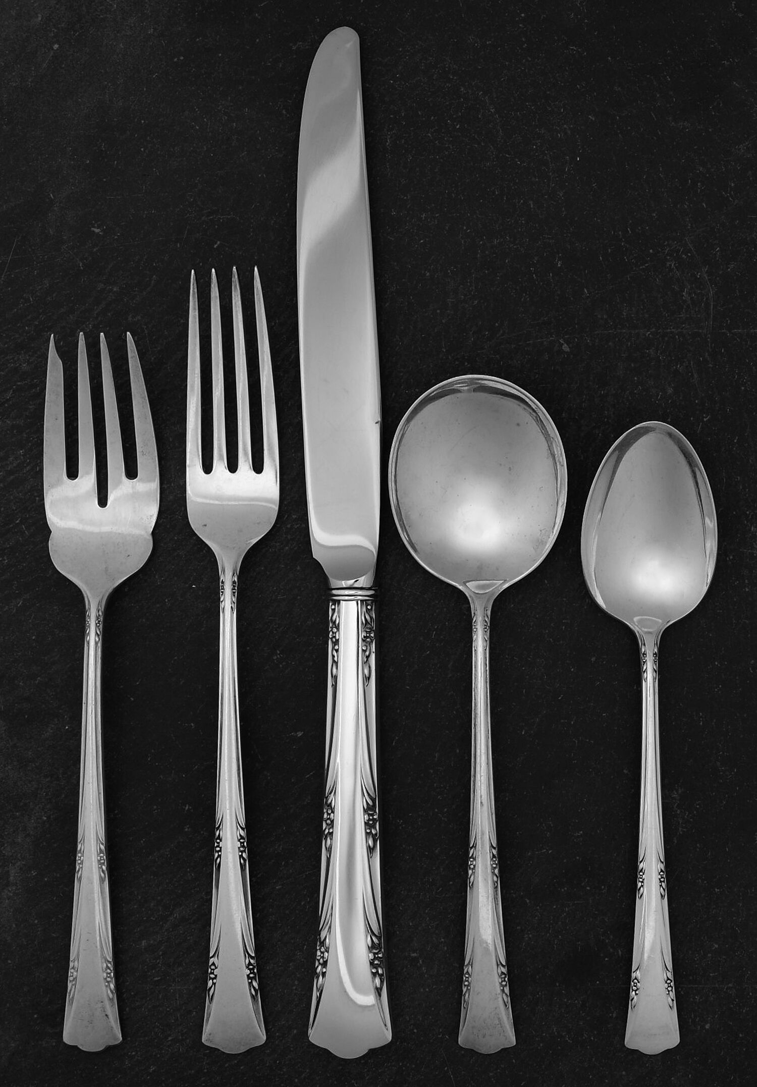 Greenbrier (Sterling, 1938, No Monos) 40  Piece Estate Set by Gorham Silver-1