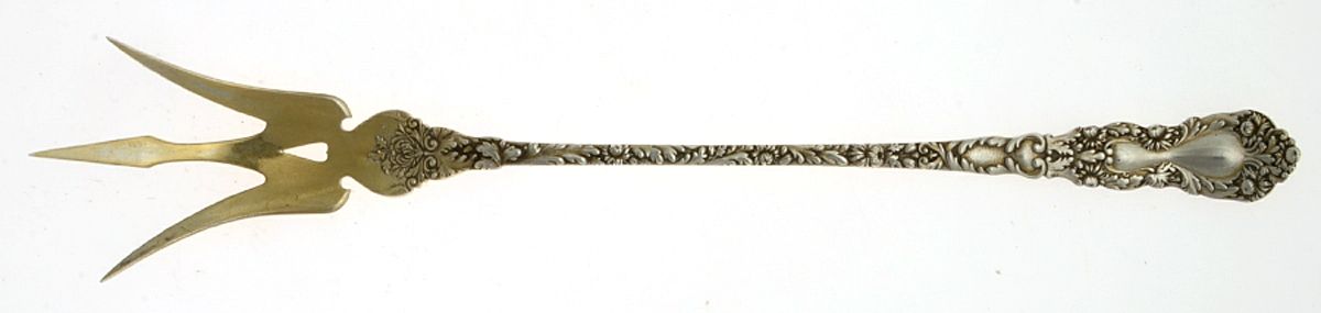 Imperial Chrysanthemum (Sterling, 1894, No Monos) Large Lettuce Serving Fork by Gorham Silver-1