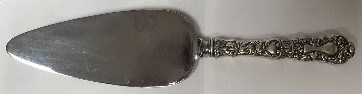Imperial Chrysanthemum (Sterling, 1894, No Monos) Pie Server with Stainless Blade by Gorham Silver-1