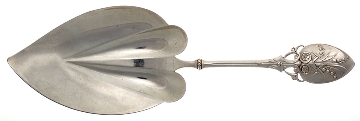 Lily (Sterling, 1870, No Monograms) Solid Ice Cream Slicer by Gorham Silver-1