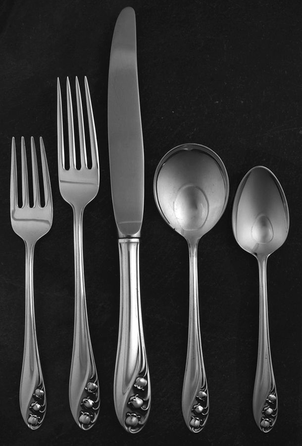 Lily of The Valley (Sterling, 1950, No Monos) 5 Piece Dinner Size Setting by Gorham Silver-1