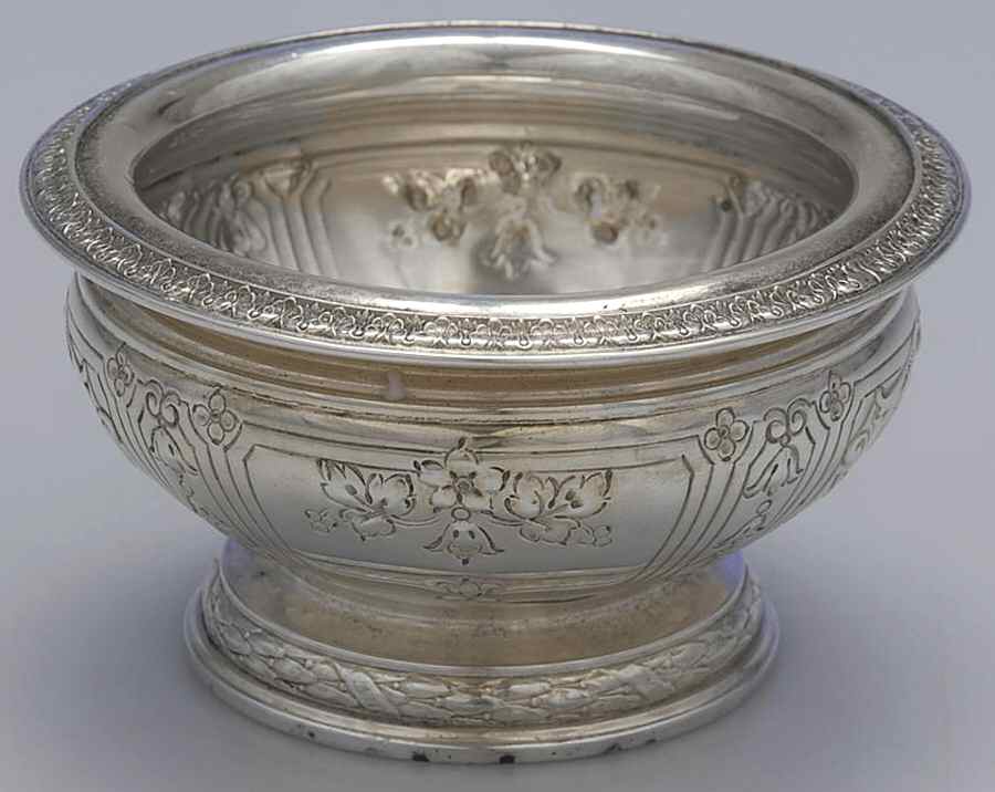 Maintenon (Sterling, Hollowware) Open Salt Individual by Gorham Silver-1
