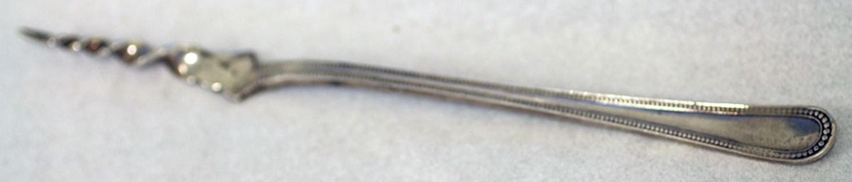 Martha Washington (Sterling, 1907) 1 Twisted Tine Butter Pick by Gorham Silver-1