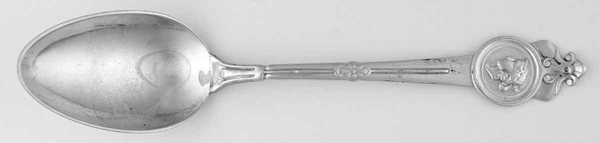 Medallion (Sterling, 1864) Spoon-Dessert/Oval Soup by Gorham Silver-1