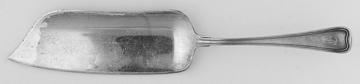 Old French (Sterling, 1905) Small Solid Fish Serving Knife by Gorham Silver-1