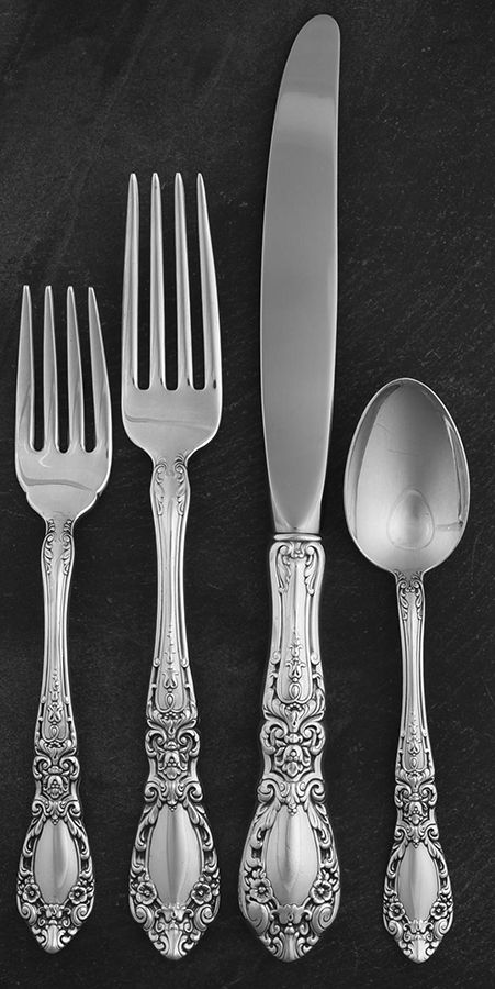Queen's Grace (Silverplate, 1977) 4 Piece Place Setting by Gorham Silver-1