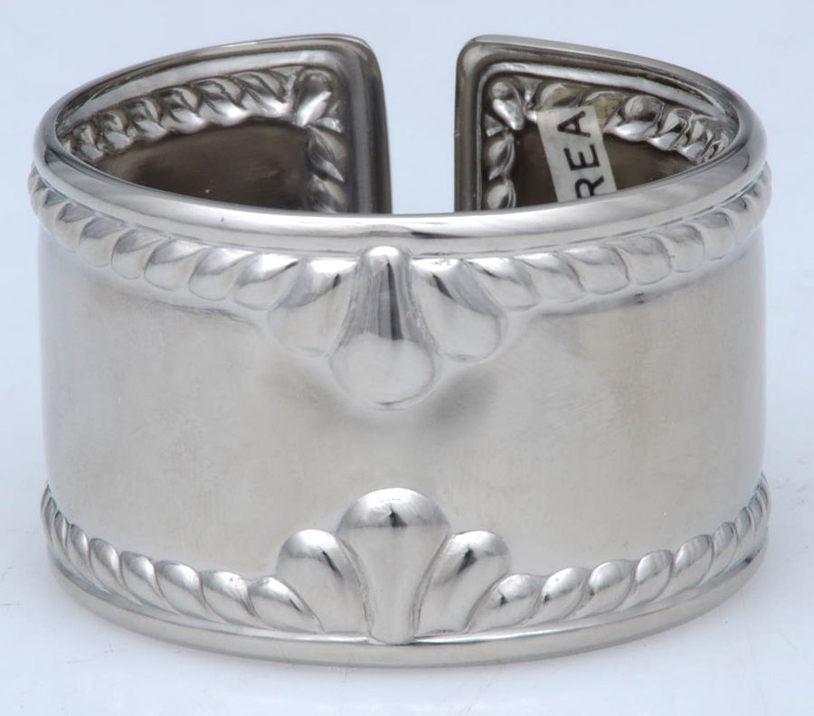 Ribbon Edge II (Stainless) Napkin Ring by Gorham Silver-1