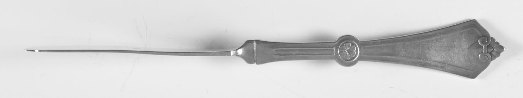 Rosette (Sterling, 1868) Flat Twisted Handle Master Butter Knife by Gorham Silver-1
