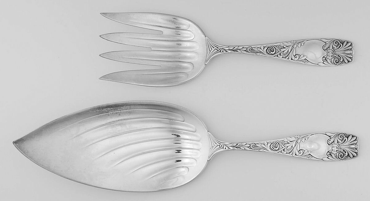 Royal (Silverplate, 1888) 2 Piece Large Solid Fish Serving Set by Gorham Silver-1