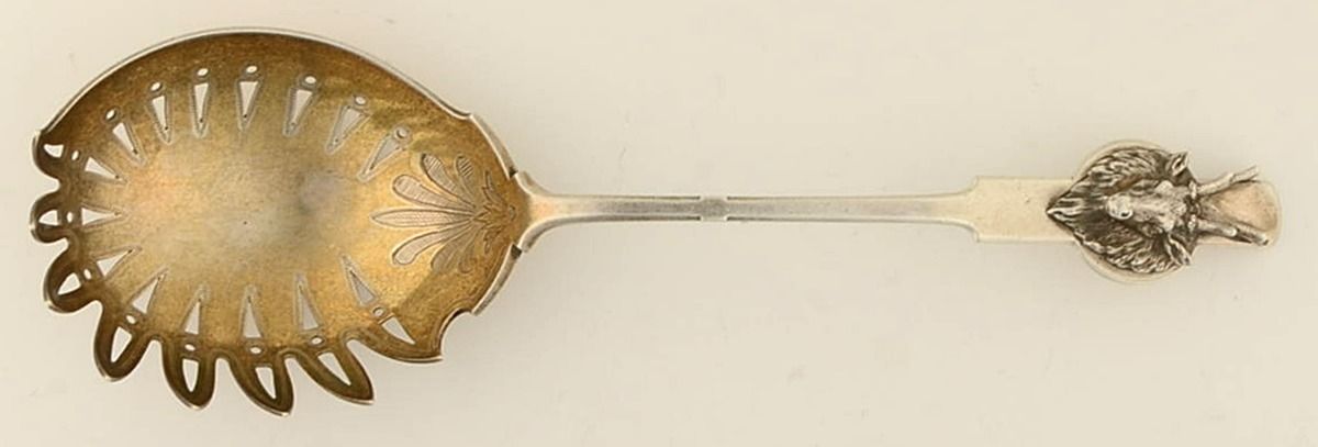 Saxon Stag (Coin, 1855) Macaroni Server Bright Cut by Gorham Silver-1
