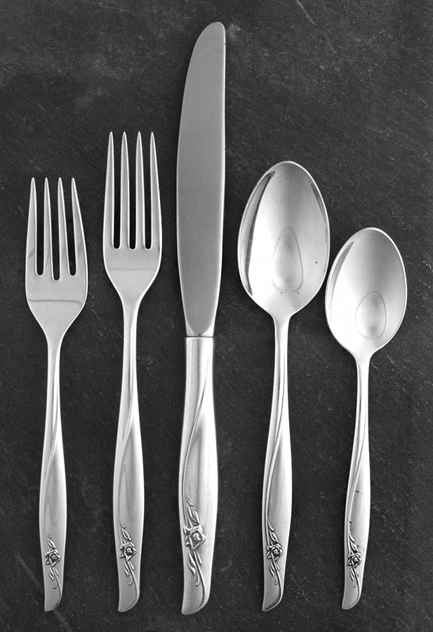 Sea Rose (Sterling, 1958, No Monograms) 40 Piece Set by Gorham Silver-1