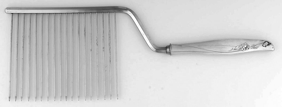 Sea Rose (Sterling, 1958, No Monograms) Cake Breaker with Silverplate Prongs by Gorham Silver-1