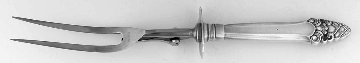 Sovereign-Old (Sterling, 1941, Old)  Small Steak Carving Fork with Stainless Prongs by Gorham Silver-1