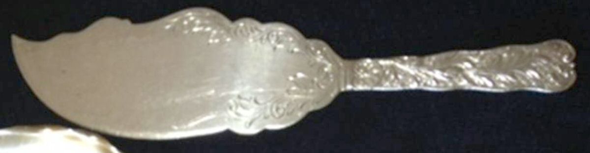 St. Cloud (Sterling, 1885) Ice Cream Slicer Solid W/Bright Cut by Gorham Silver-1