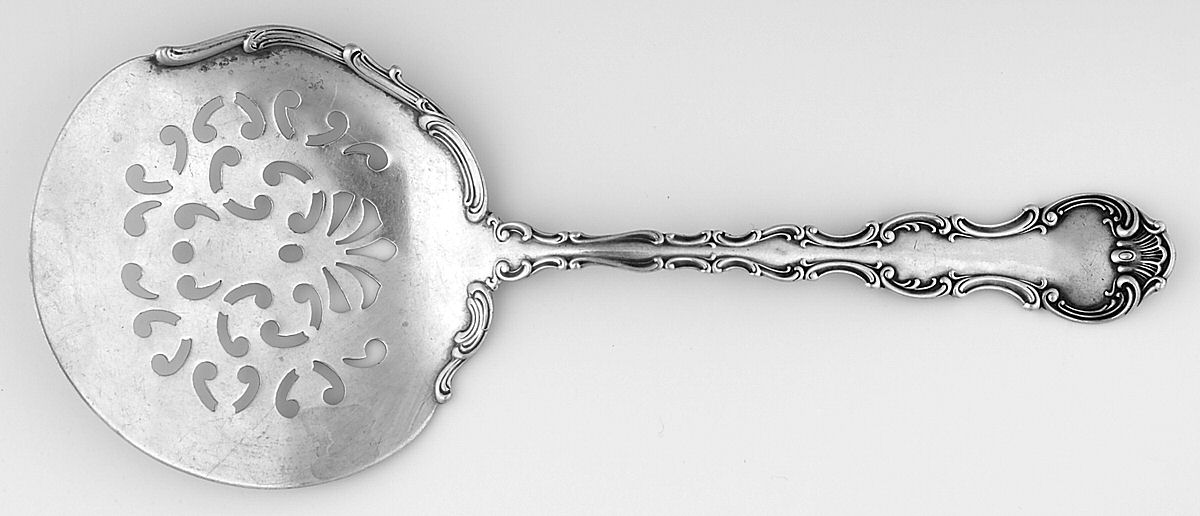 Strasbourg (Sterling, Lion-Anchor-G, 1897) Tomato Server, Solid Piece by Gorham Silver-1