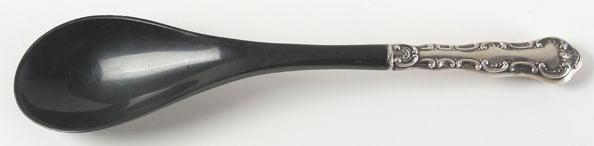Strasbourg (Sterling, Lion-Anchor-G, 1897) Salad Serving Spoon with Plastic Bowl by Gorham Silver-1