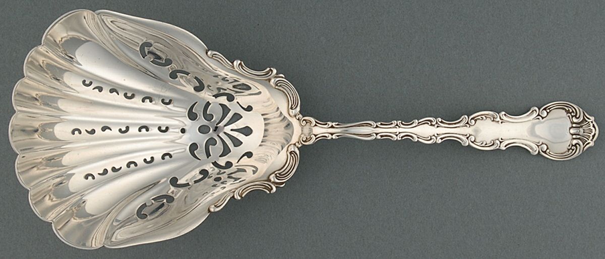 Strasbourg (Sterling, Lion-Anchor-G, 1897) Pierced Saratoga Chips Server by Gorham Silver-1