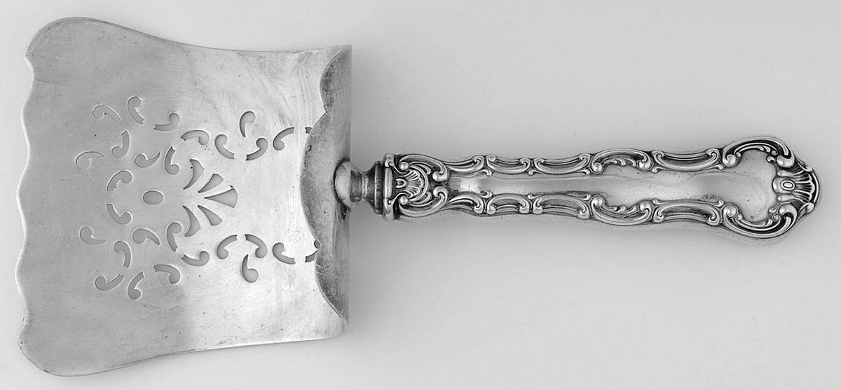 Strasbourg (Sterling, Lion-Anchor-G, 1897) Hollow Asparagus Server with Silverplate Hood by Gorham Silver-1