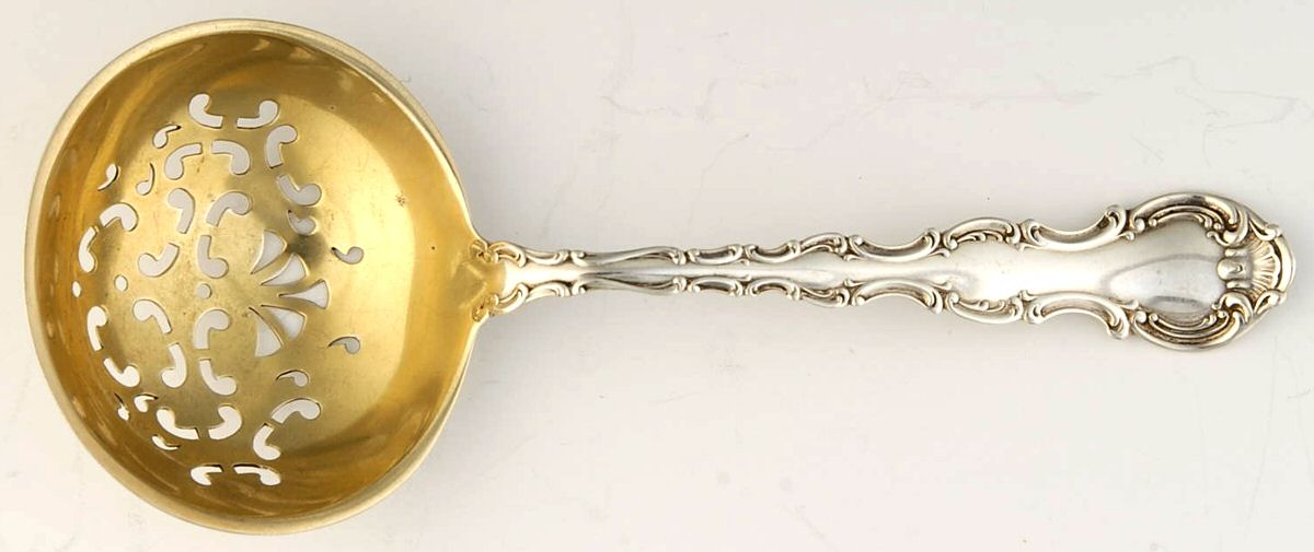 Strasbourg (Sterling, Lion-Anchor-G, 1897) Large Sugar Sifter by Gorham Silver-1