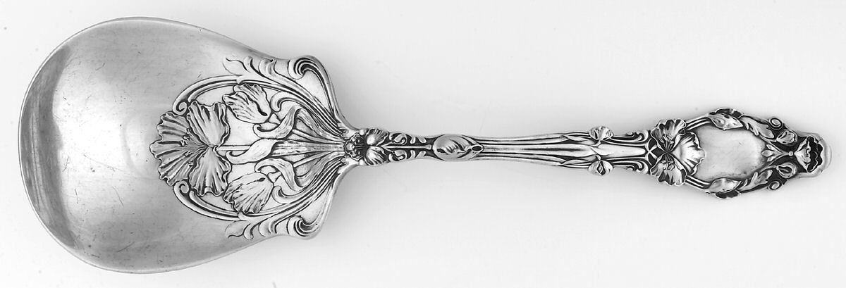 Virginiana (Sterling, 1904-1905, No Monograms) Large Solid Shell Berry/Casserole Spoon by Gorham Silver-1