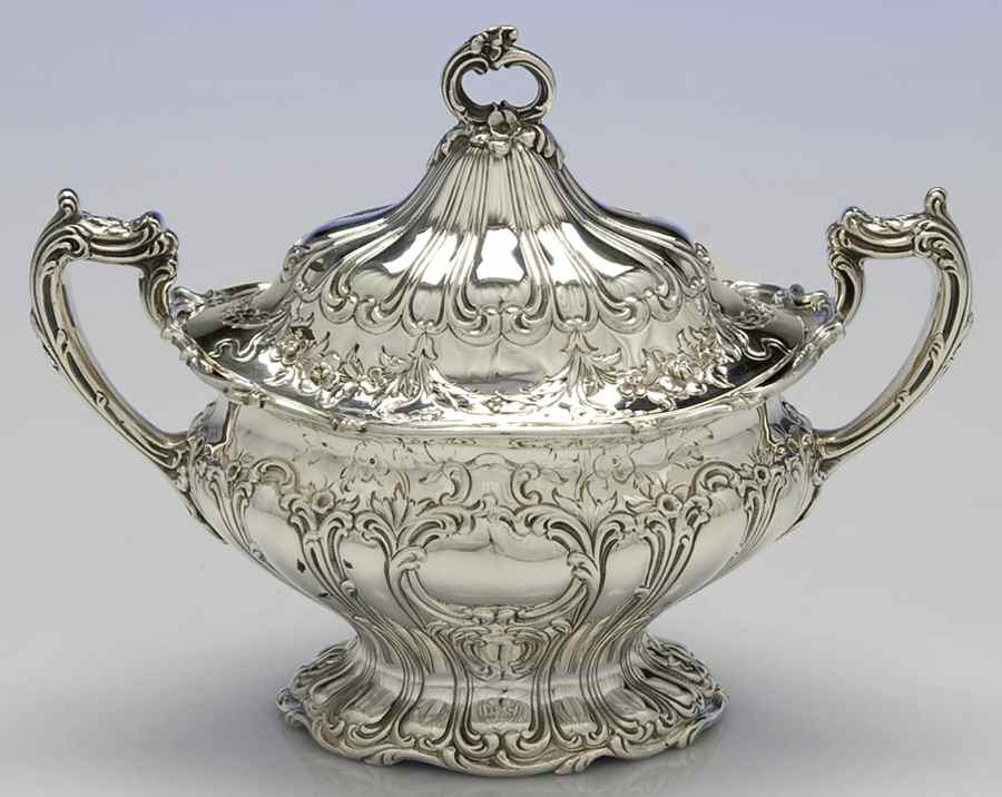 Chantilly-Grand (Sterling Hollowware) Sugar Bowl & Lid by Gorham Silver-1