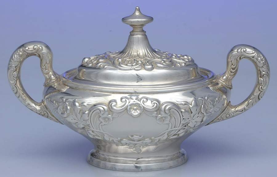 Buttercup-Large (Sterling, Hollowware) Sugar Bowl & Lid by Gorham Silver-1