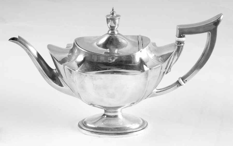 Plymouth-Large (Sterling, Hollowware) Teapot by Gorham Silver-1