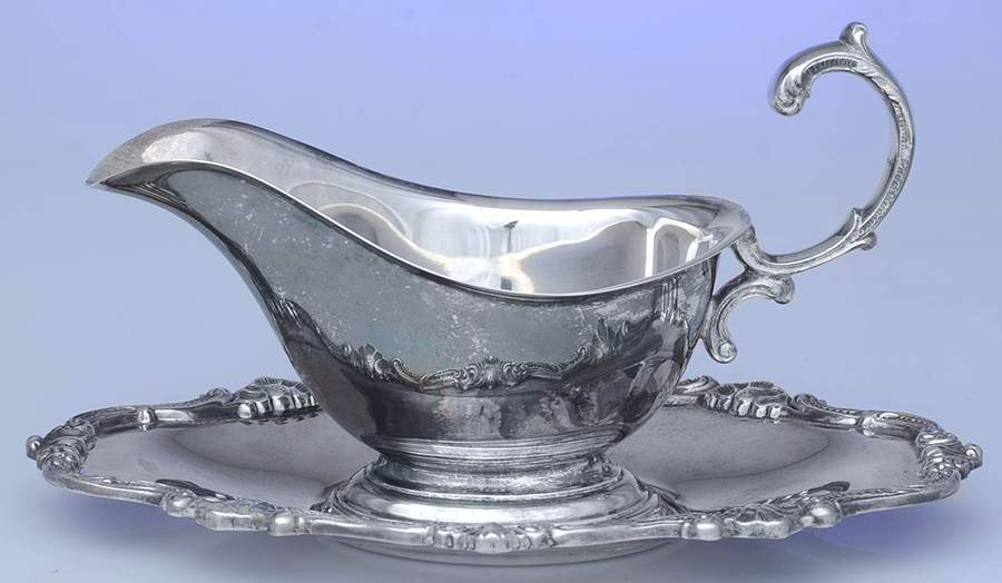 Strasbourg Court (Silverplate, Hollowware) Plated Gravy Boat & Underplate by Gorham Silver-1