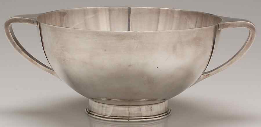 Sterling Hollowware 2 Handle Round Pedestal Centerpiece by Graff Washbourn & Dunn-1