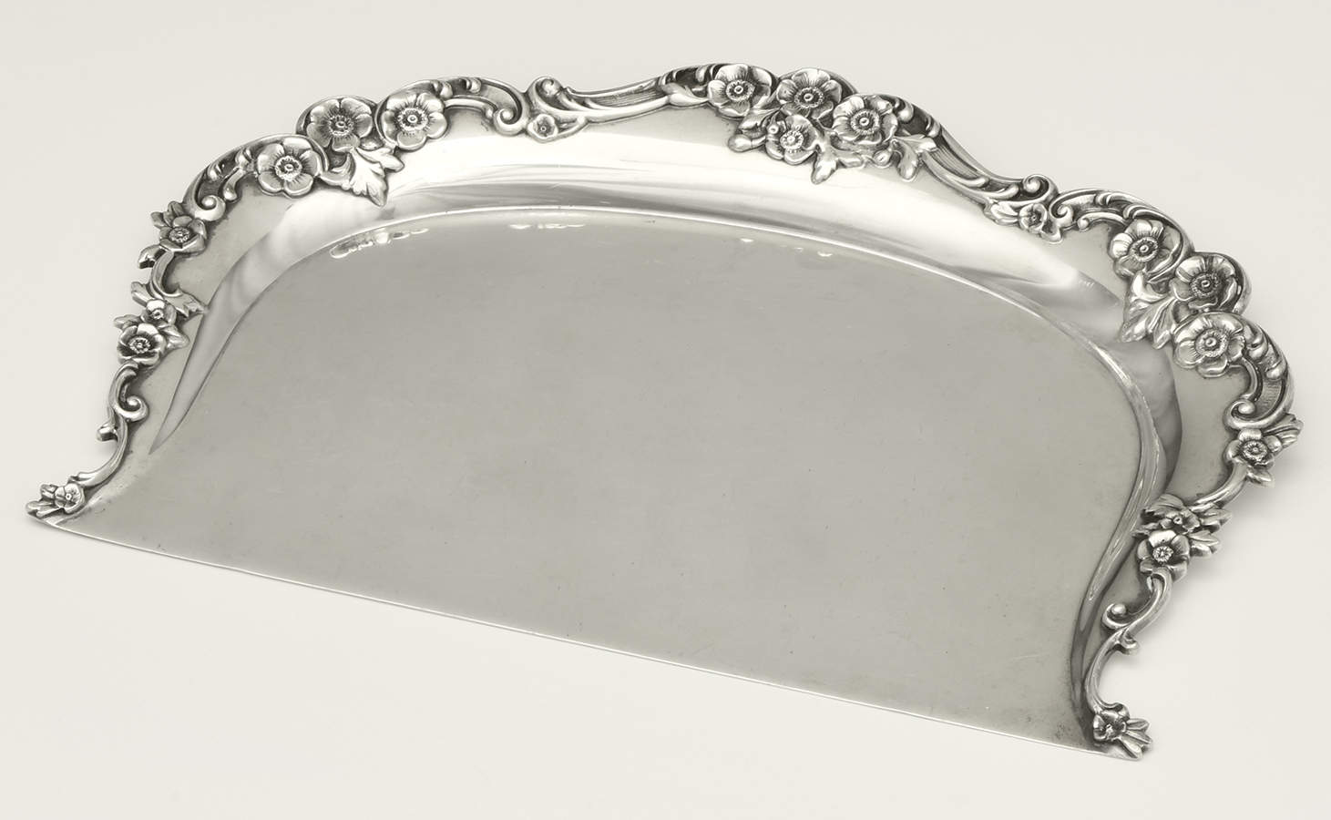 Buttercup (Sterling, Hollowware) Table Crumber by Gorham Silver-1