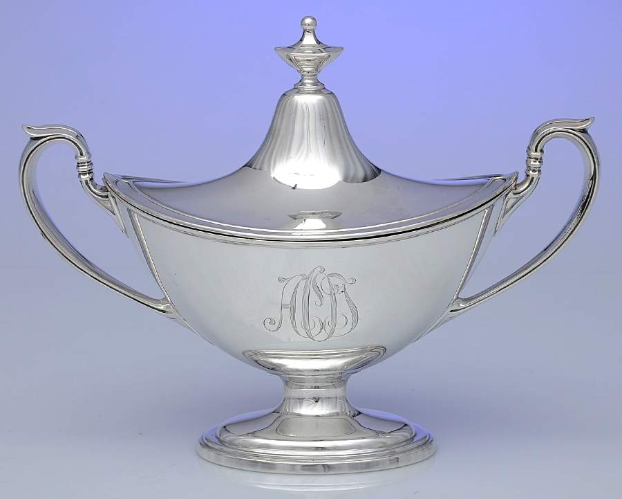 Portsmouth (Sterling, Hollowware) Sugar Bowl & Lid by Gorham Silver-1