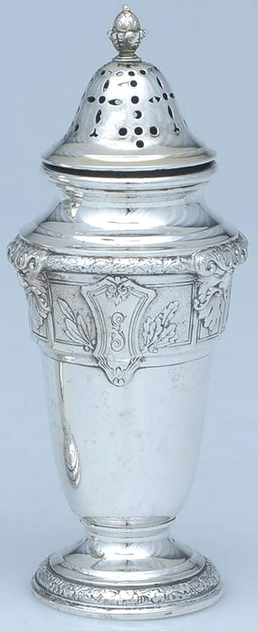 Florentine-Florenz (Sterling, 1901, Hollowware) Pepper Shaker by Gorham Silver-1