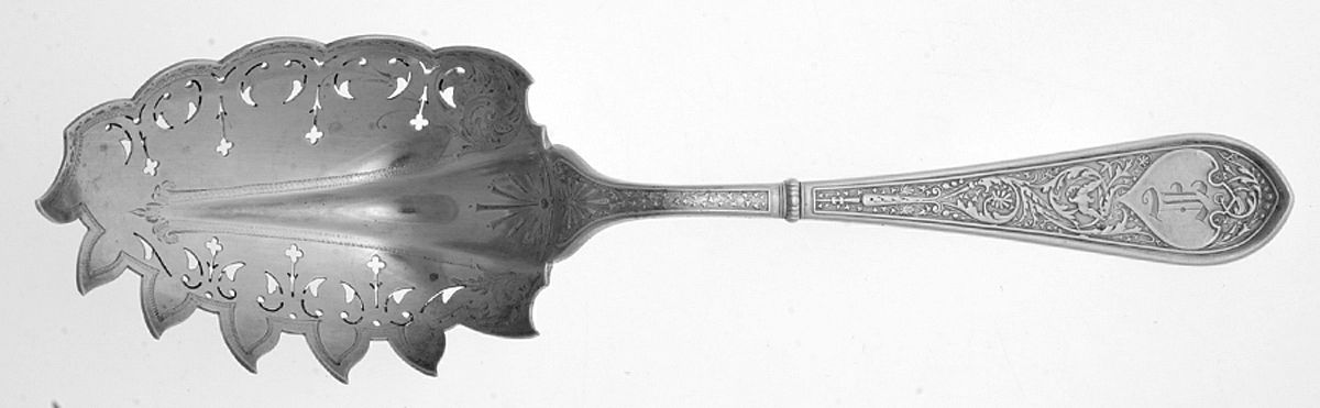Raphael (Sterling, 1875, Monograms) Bright Cut Entree/Macaroni/Oyster Server by Gorham Silver-1