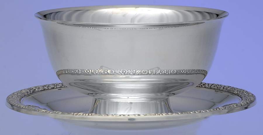Floral Edge (Silverplate, Hollowware) Sauce Boat W/Attached Underplate by Gorham Silver-1
