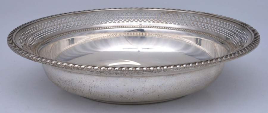 254 (Sterling, Hollowware) 9" Round Vegetable Bowl by Gorham Silver-1