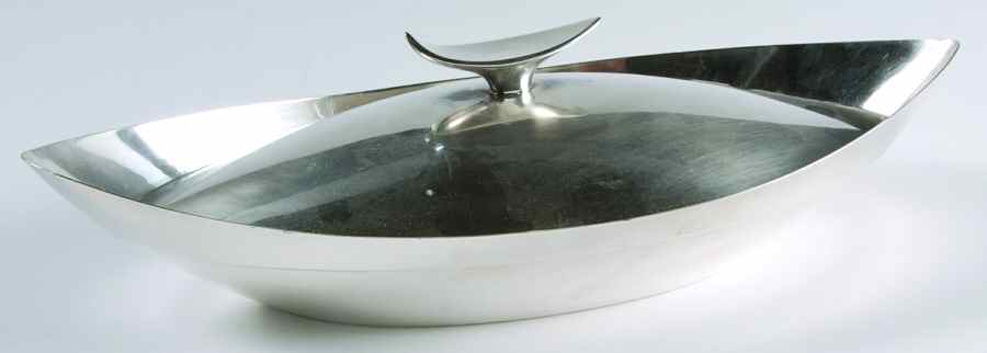 Bateau (Silverplate, Hollowware) Plated Oval Covered Vegetable Bowl by Gorham Silver-1