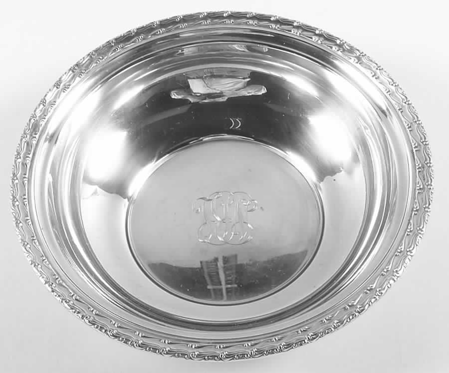 1174 (Sterling, Hollowware) 9" Round Vegetable Bowl by Gorham Silver-1