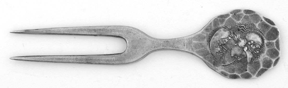 Medallion-A (Sterling, 1890) Individual Berry Fork by George W Shiebler-1