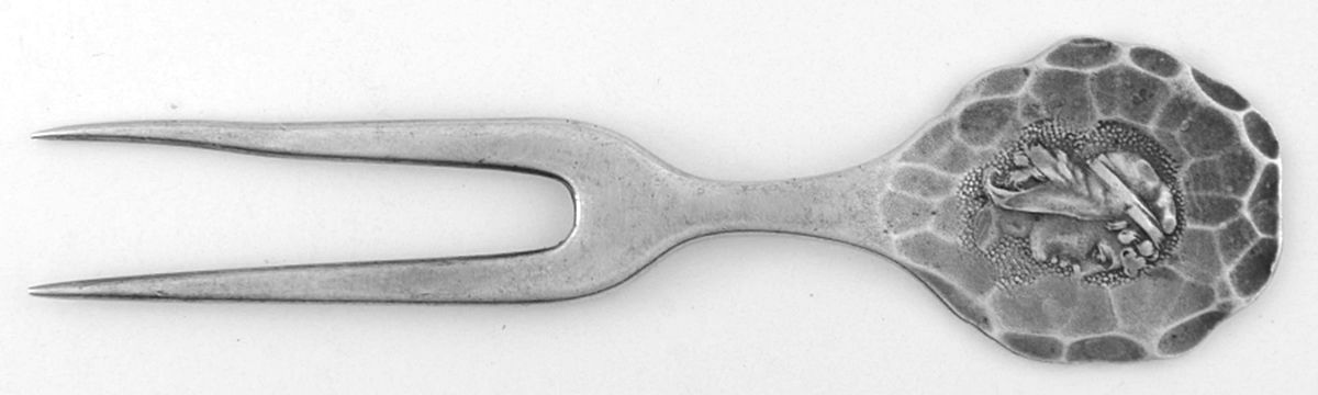 Medallion-A (Sterling, 1890) Individual Berry Fork by George W Shiebler-1