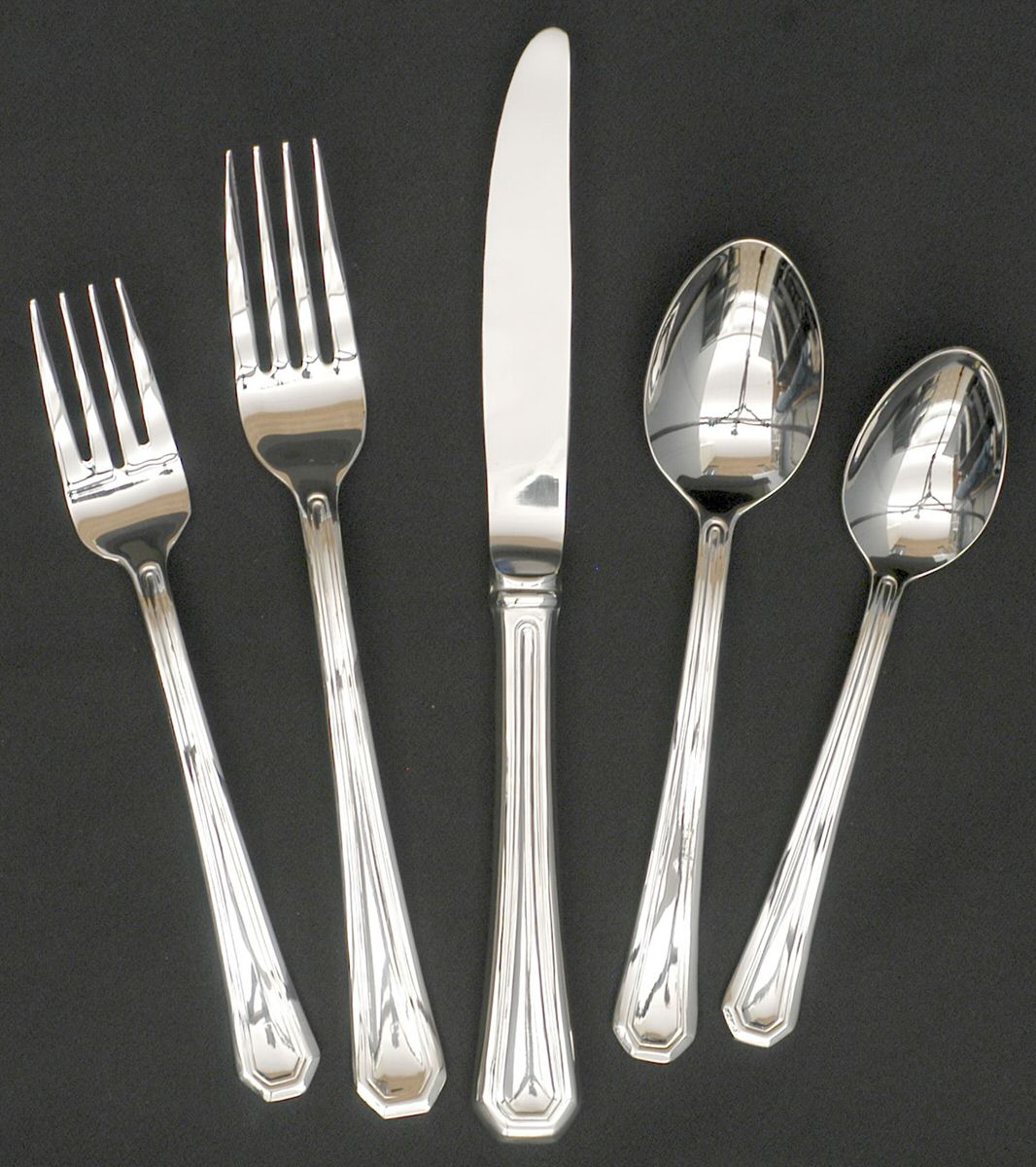 Fairview (Stainless) 5 Piece Place Setting by Gorham Silver-1