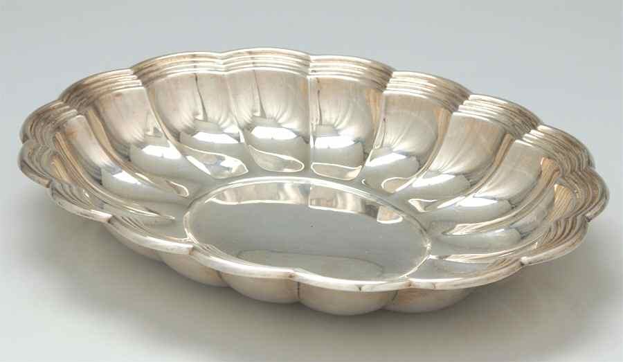 976 (Sterling, Hollowware) 13" Oval Bowl by Gorham Silver-1