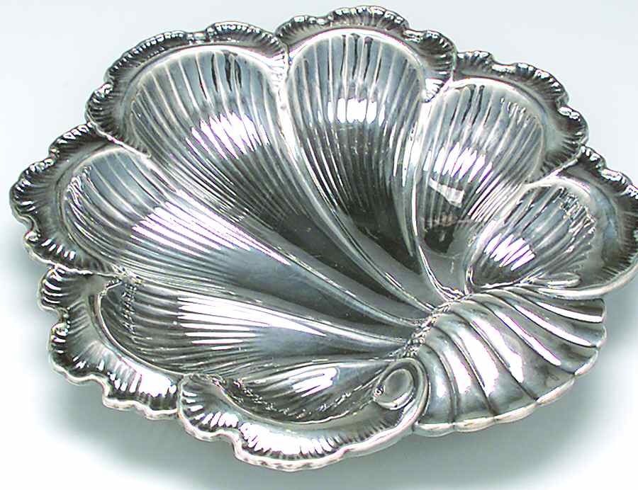 YC623 (Silverplate, Hollowware) Shell Shape Bowl 12" by Gorham Silver-1