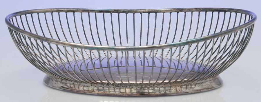 YC742 (Silverplate, Hollowware) 11" Wire Basket by Gorham Silver-1